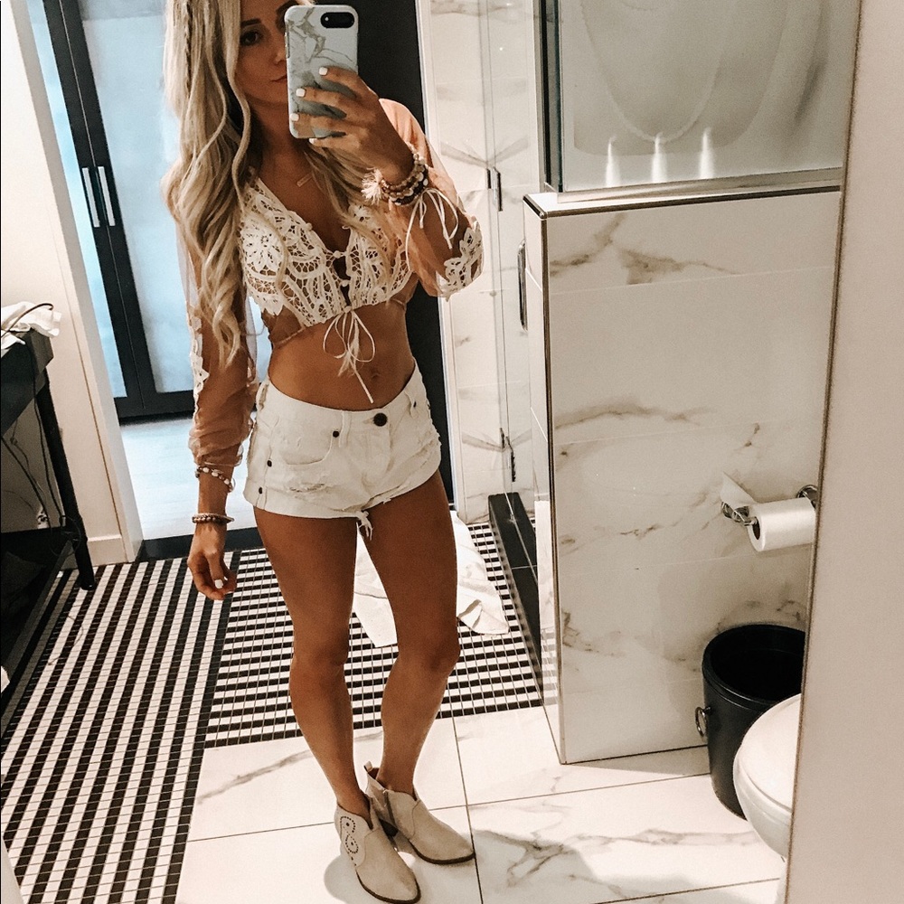 For love and lemons Penelope crop top